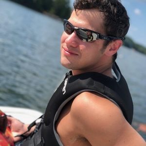 Meet your Posher, Corey